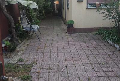 Casă cu 3 camere cu Teren 110 Mp în Central