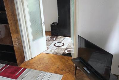 Apartament cu 2 camere semidecomandat în P-ța Doina - 1