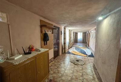 Casă cu 5 camere cu Teren 1500 Mp în Doclin