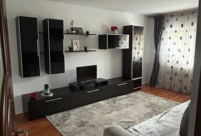 Apartament cu 2 camere decomandat în Popoveni