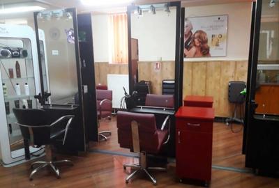 Spațiu comercial, de 90 mp, în Central