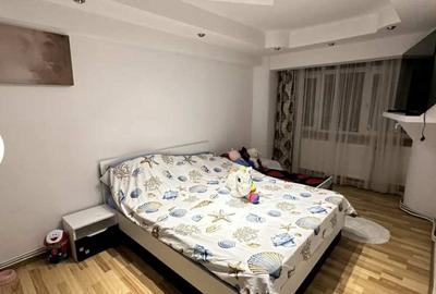 Apartament cu 3 camere decomandat în Central - 3