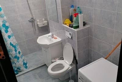 Apartament cu 2 camere decomandat în Noua
