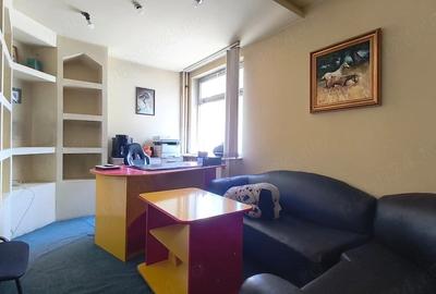 Spațiu comercial, de 54 mp, în Piața Centrală - 8