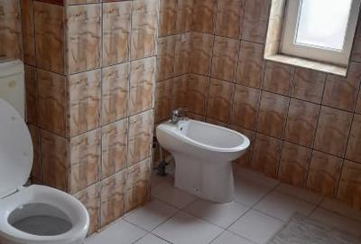 Apartament cu 3 camere decomandat în Central - 12