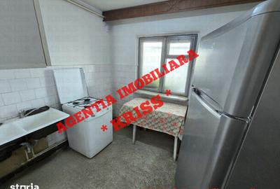 Apartament cu 3 camere decomandat în Craiovei - 3