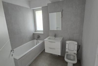 Apartament cu 3 camere decomandat în Gherăiești - 2