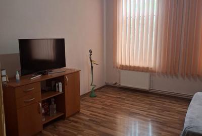Casă cu 3 camere cu Teren 1200 Mp în Pârneava - 1