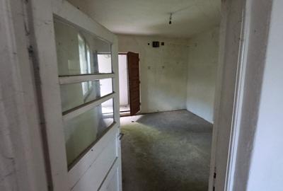 Casă individuală cu 6 camere cu Teren 1444 Mp în Central - 11
