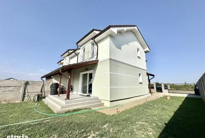 Casă cu 3 camere cu Teren 305 Mp în Moșnița Nouă