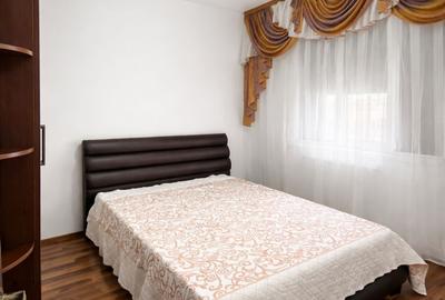 Apartament cu 2 camere semidecomandat, mobilat în Podu Roș - 1
