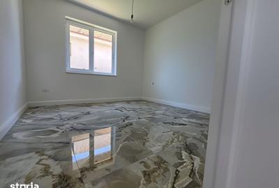 Casă cu 4 camere cu Teren 609 Mp în Central - 13