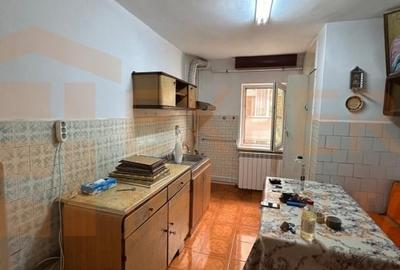 Apartament cu 4 camere decomandat în Poarta 6 - 6
