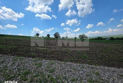 Teren de 2082 mp, în Șcheia - 2