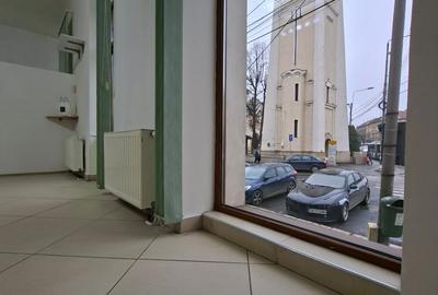 Spațiu comercial, de 143 mp, în Central