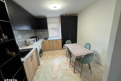 Apartament cu 4 camere decomandat în Complex Studențesc - 1