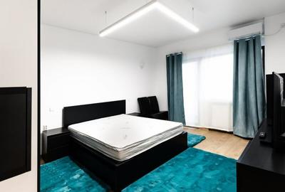 Apartament cu 3 camere decomandat în Calea Victoriei