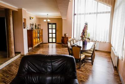 Casă cu 6 camere cu Canalizare în Sânmartin - 14