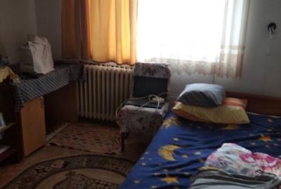 Apartament cu 3 camere în Central - 1