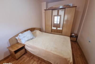 Casă cu 4 camere decomandat în Gării