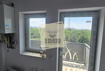 Apartament cu 4 camere decomandat în Turnișor - 3