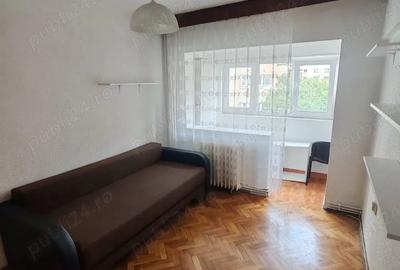 Apartament cu 3 camere decomandat în Exterior Vest - 1
