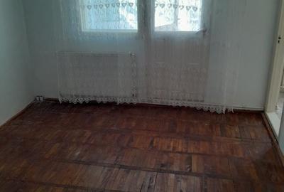 Garsonieră decomandată în Central - 6