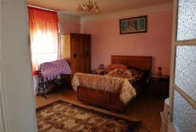 Casă cu 3 camere cu Teren 2335 Mp în Ohaba - 8