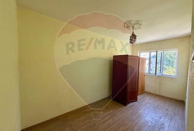 Apartament cu 3 camere decomandat în Bahne - 2