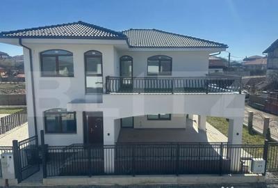 Casă cu 4 camere cu Teren 435 Mp în Central - 3