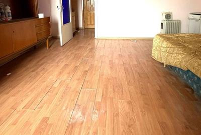 Apartament cu 2 camere decomandat în Sud