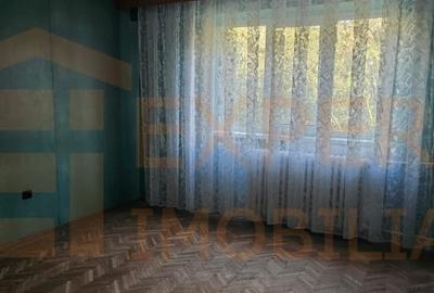 Apartament cu 3 camere semidecomandat în Tomis I - 3