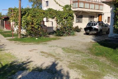Casă cu 6 camere cu Teren 5000 Mp în Miroslăvești - 2