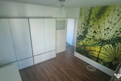 Apartament cu 2 camere semidecomandat în Progresul