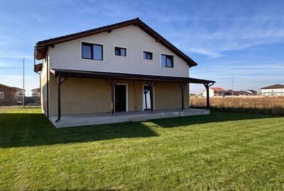 Duplex cu 4 camere cu Teren 300 Mp în Moșnița Nouă