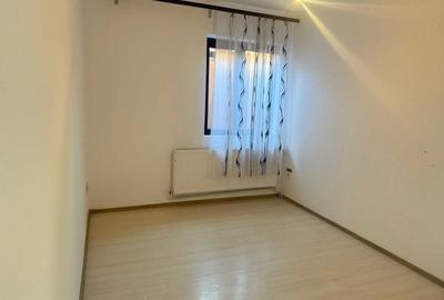 Casă cu 4 camere cu Teren 204 Mp în Exterior Vest - 2