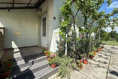 Casă cu Teren 1439 Mp în Central