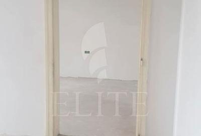 Apartament cu 4 camere în Central - 20