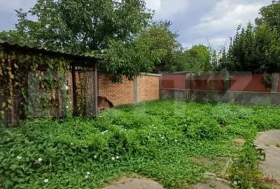 Casă cu 5 camere cu Teren 1001 Mp în Central - 1