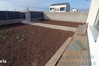Casă cu 4 camere cu Teren 539 Mp în Central