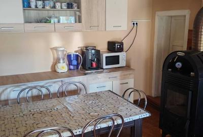 Casă cu 3 camere în Lazuri - 8