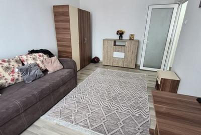 Garsonieră decomandată, mobilată în Palas - 2