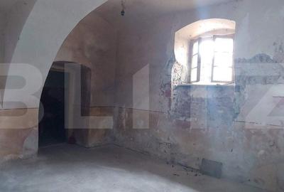 Casă cu 4 camere în Păuliș - 4