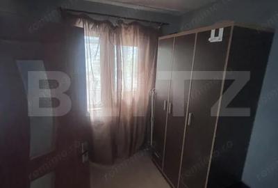 Apartament cu 3 camere semidecomandat în Micro 4 - 3