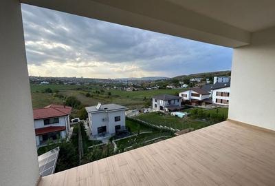 Apartament cu 2 camere semidecomandat în Borhanci