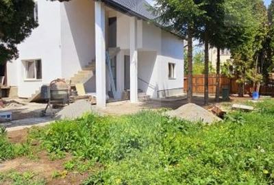 Casa spatioasa, de vanzare, cu 10 camere, 200 mp, zona semicentrala - 3