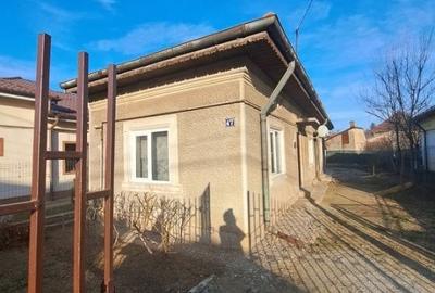Central Targoviste , vanzare proprietate- casa si teren - 3