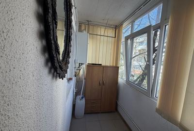 Apartament cu 2 camere decomandat în Craiovița Nouă - 8