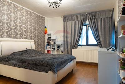 Vilă cu piscină –ideală pentru familie sau pensiune, Bacu-acces A1/A0 - 28