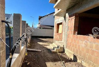 Casa cu 4 camere 2 bai si teren de 230 mp Selimbar - 5